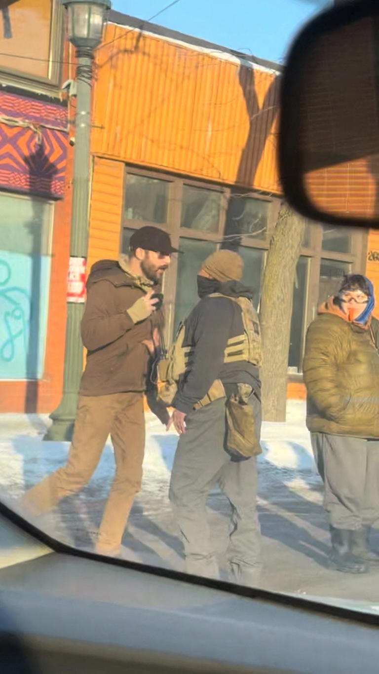 New clip shows moments before Alex Pretti and undercuts DHS claims