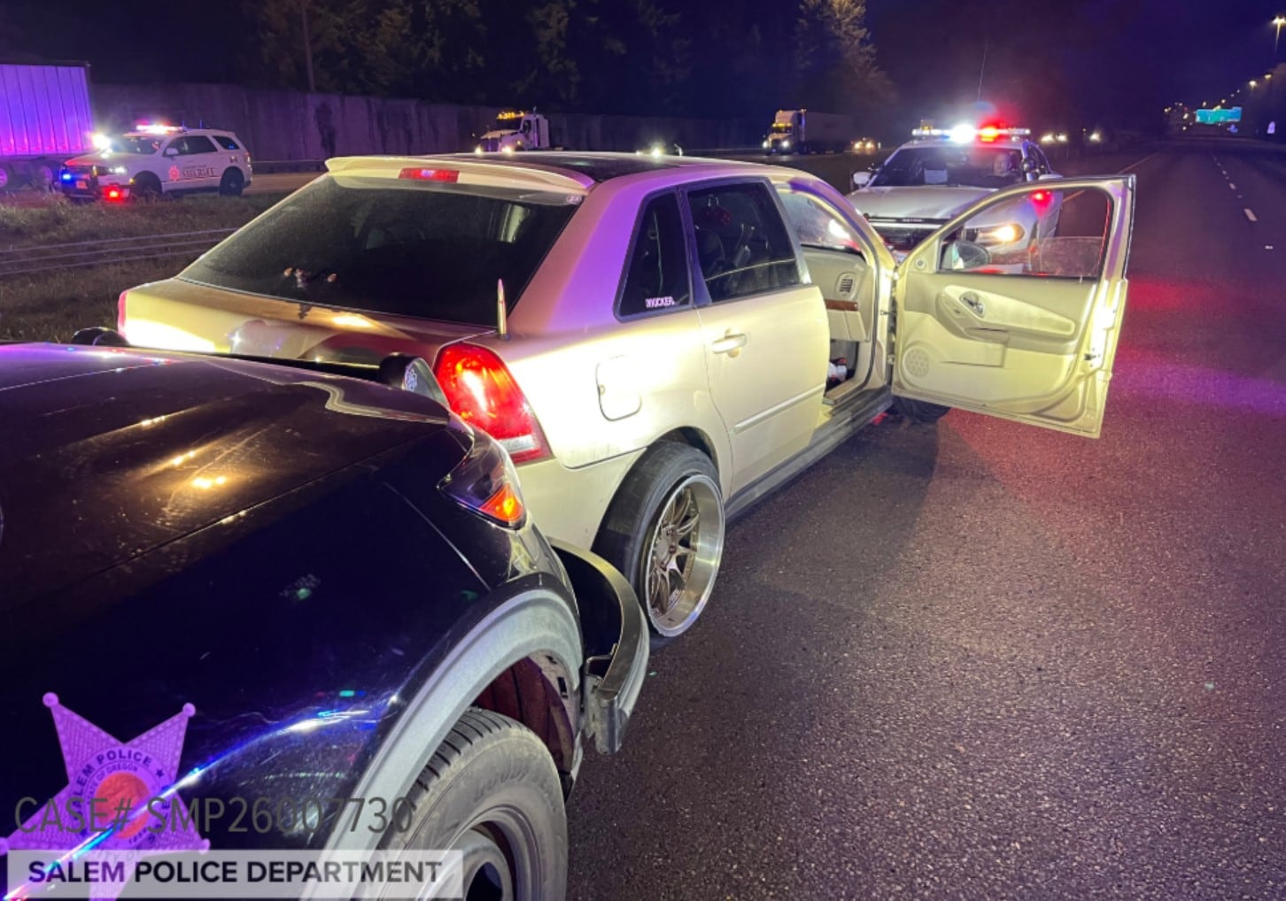 Armed robbery suspect arrested after pursuit from Salem to Tualatin