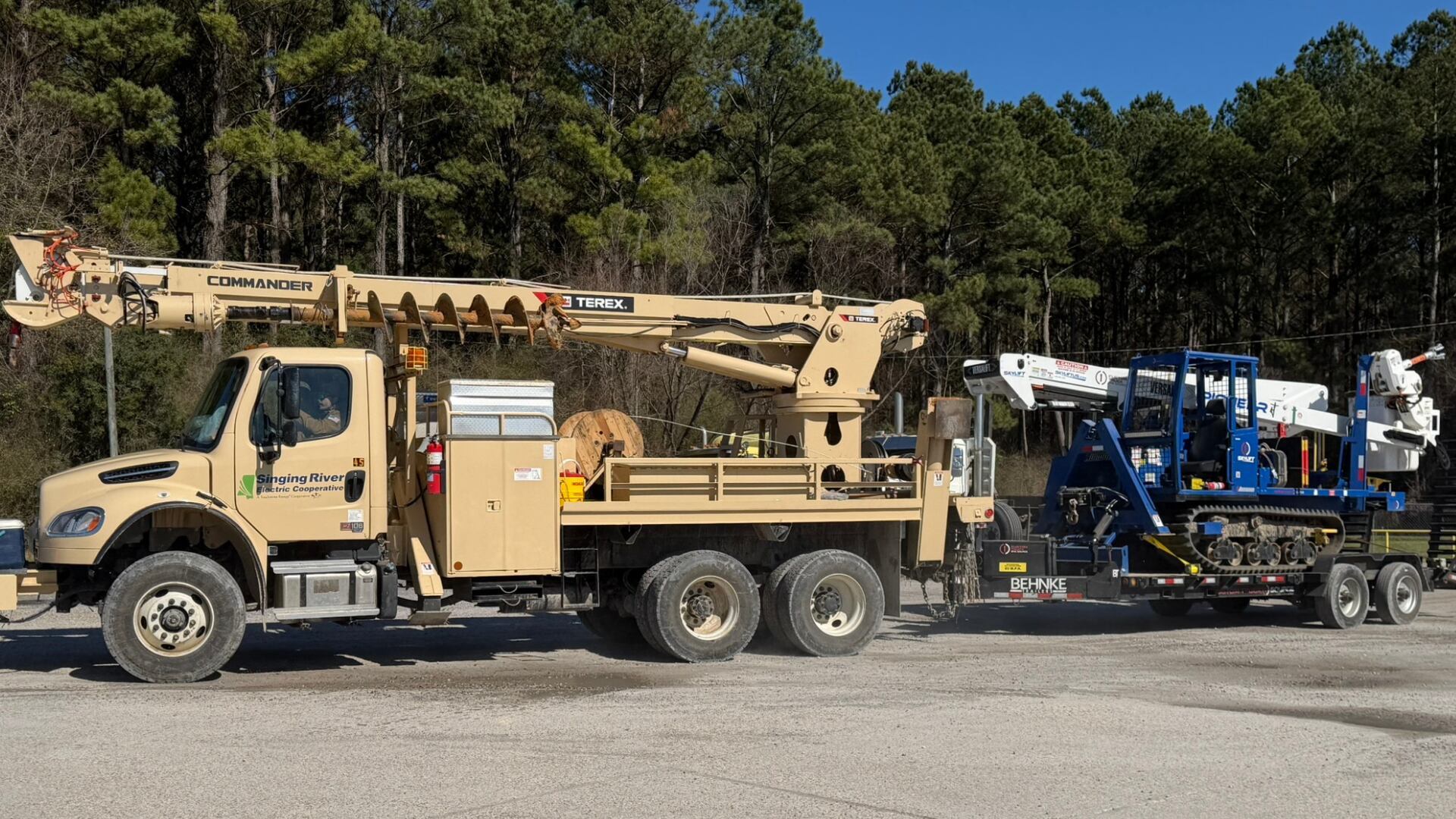 South Mississippi utility crews deploy to help communities hit by ...