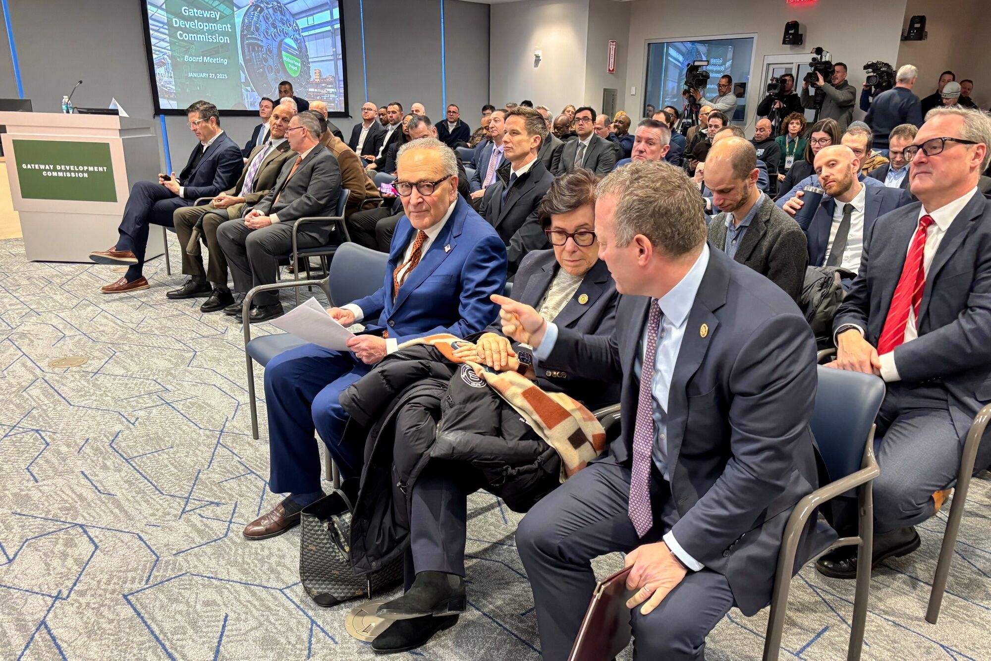 Gateway tunnel work to stop next week if White House holds funding<br><br>