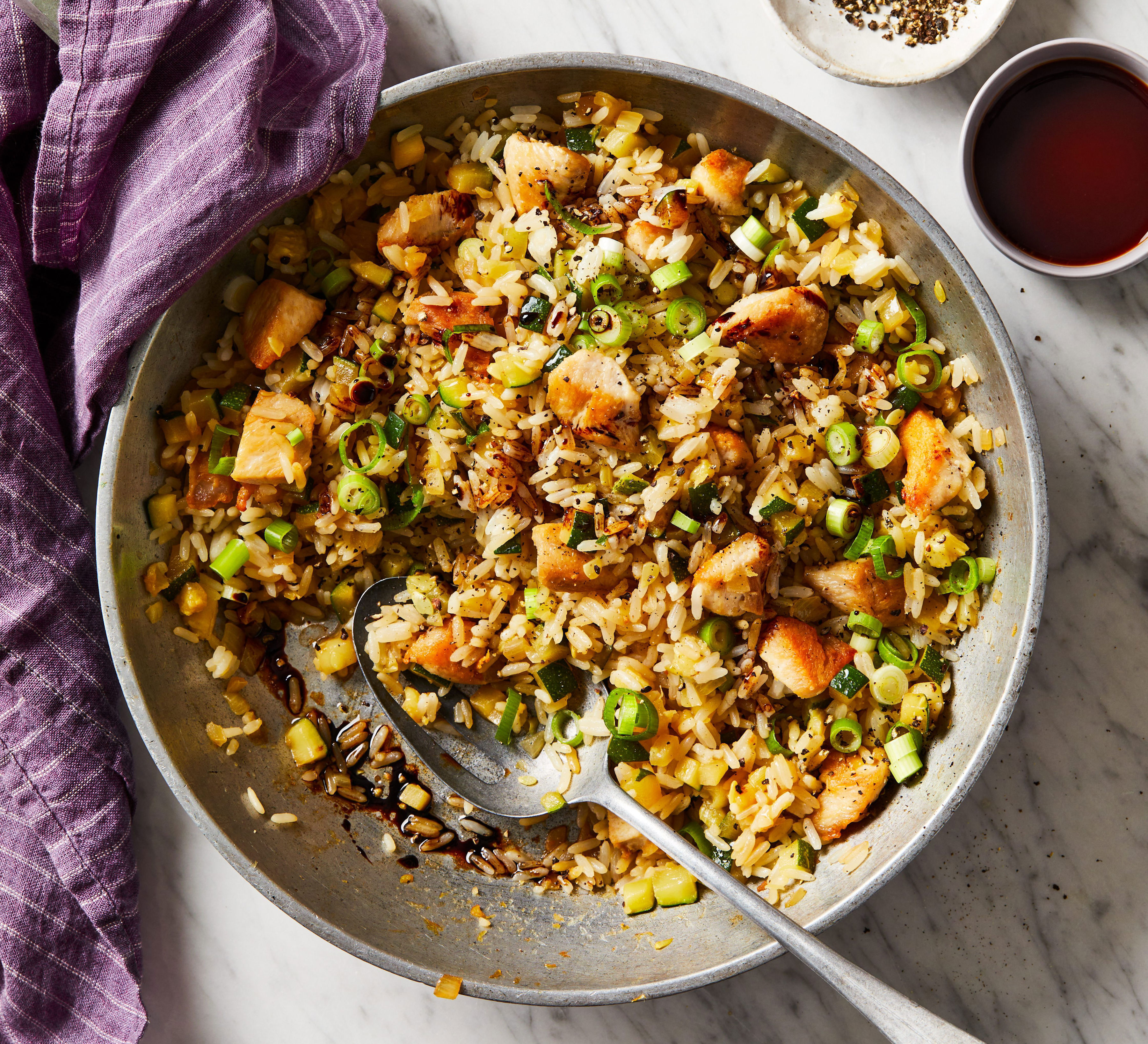Riz frit : 15 plats pratiques et rapides qui changent du riz nature