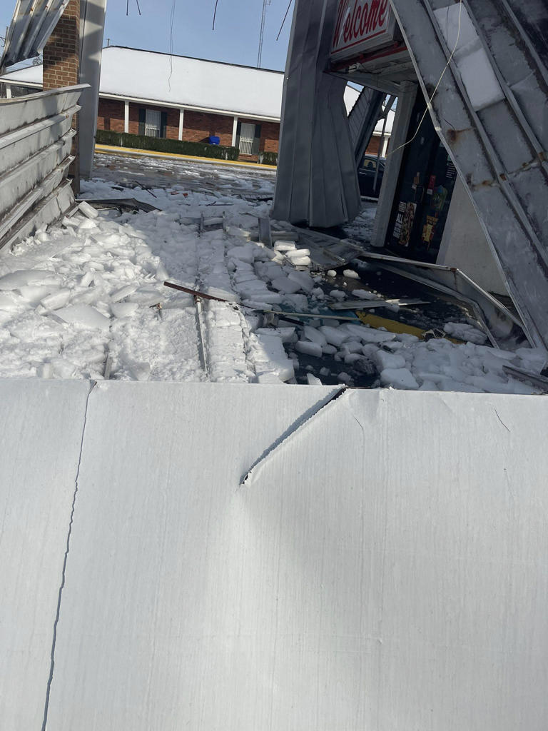 Over 10 injured after multiple gas station canopies collapse under ...