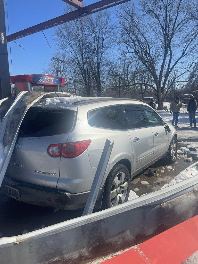 Over 10 injured after multiple gas station canopies collapse under ...