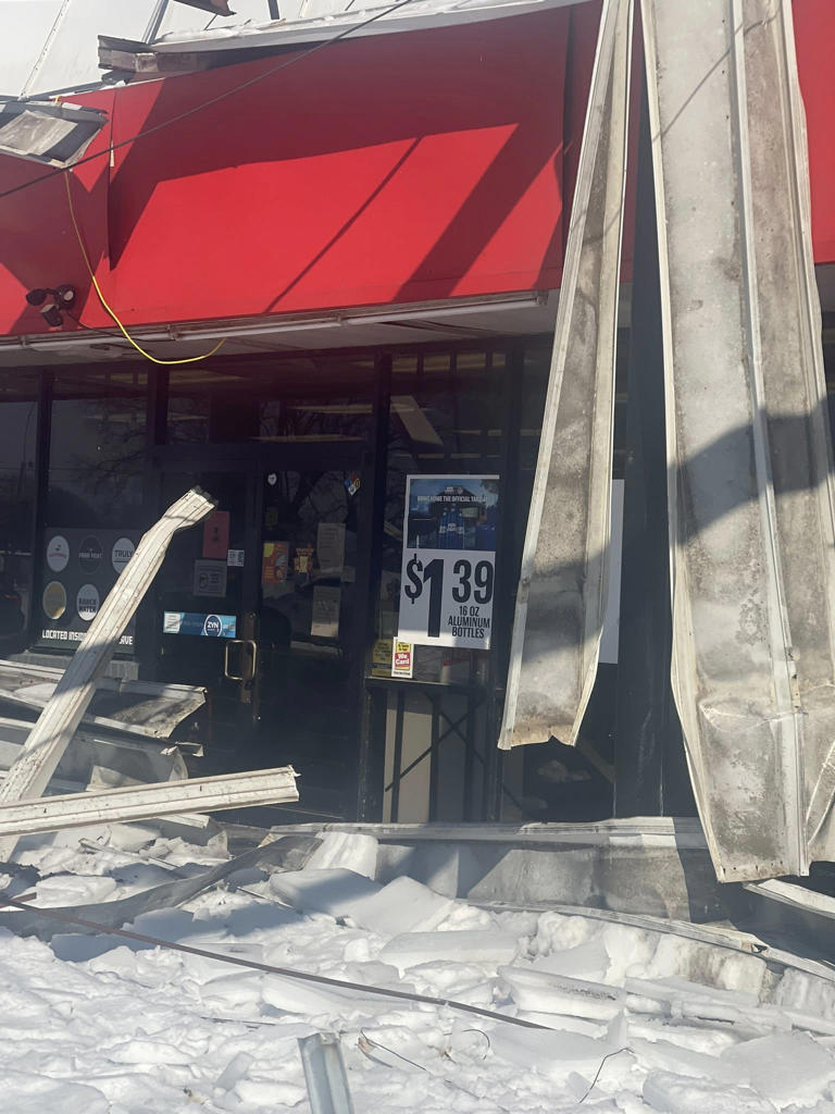 Over 10 injured after multiple gas station canopies collapse under ...