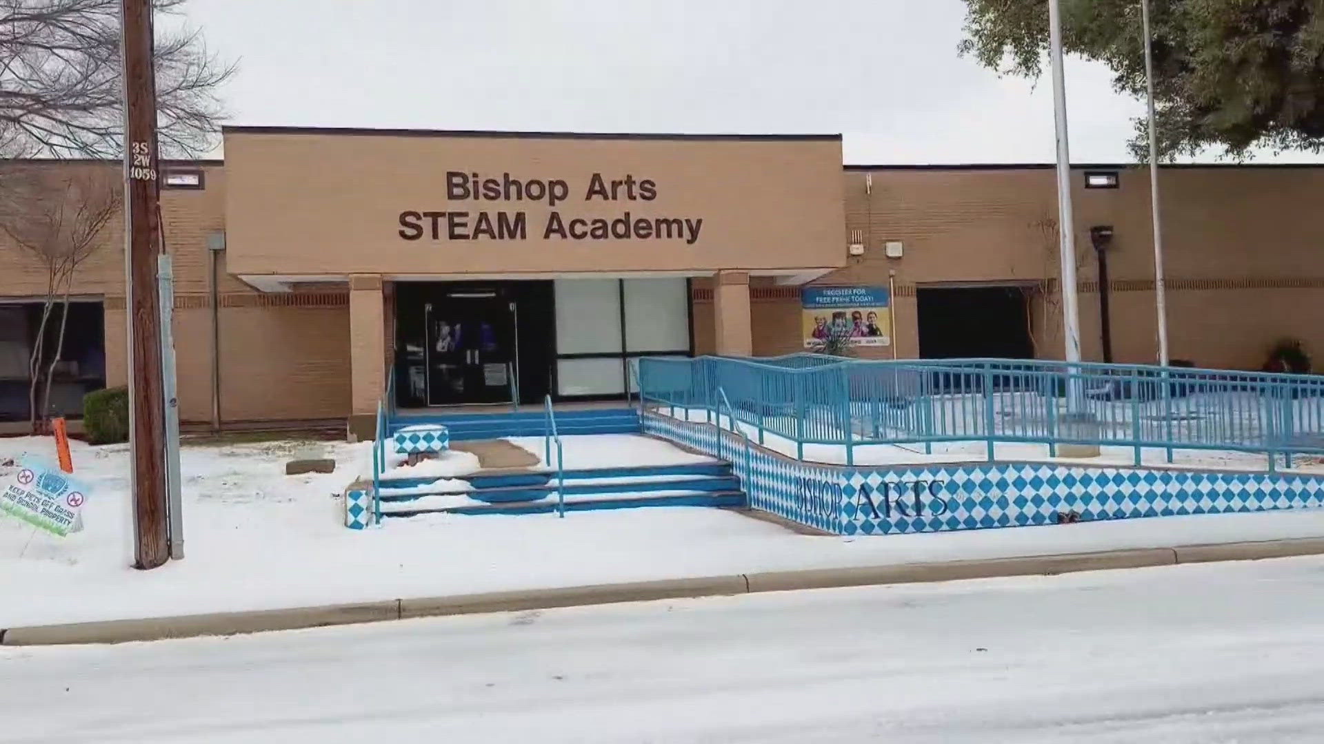 Dallas-Fort Worth area school closures for Wednesday