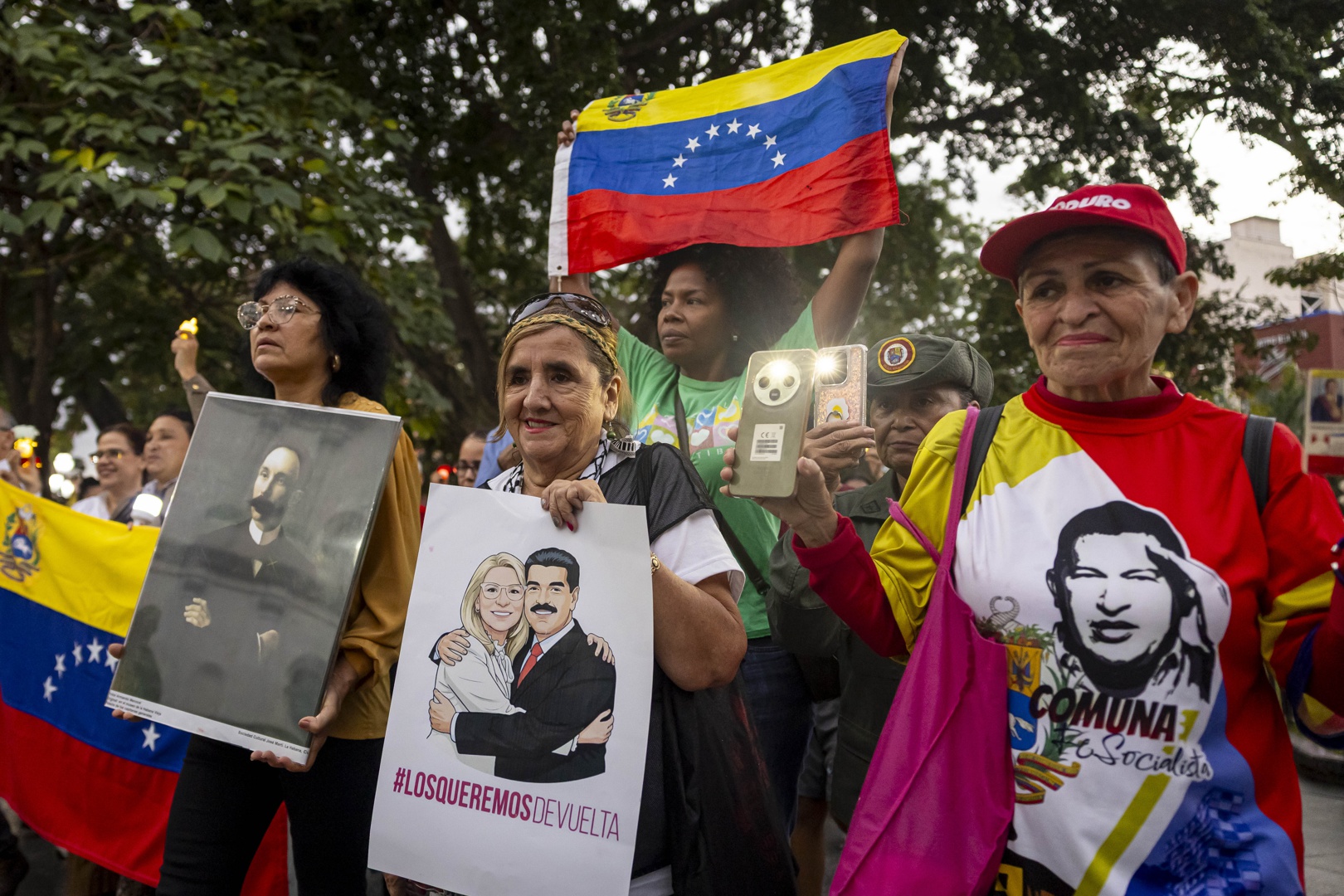 Chavistas marchan en Caracas en homenaje a José Martí y por la libertad ...