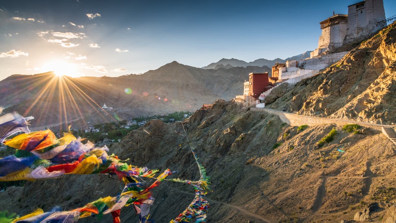 Leh Ladakh weather latest update: Snowfall, extreme cold alert issued ...