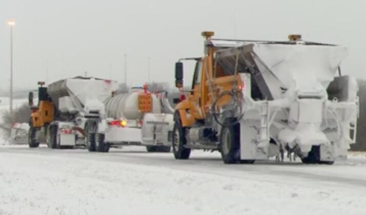 MoDOT crews use 1,400 plows, 20,000 tons of salt to improve travel ...