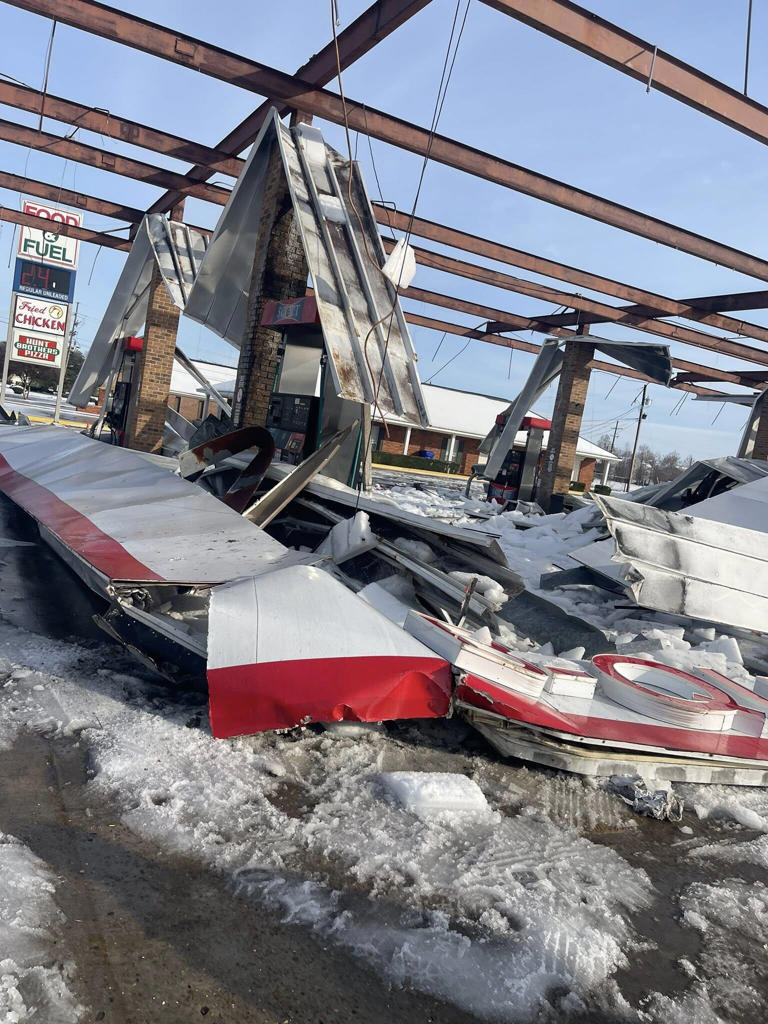 Over 10 injured after multiple gas station canopies collapse under ...
