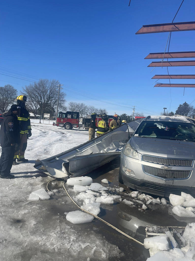Over 10 injured after multiple gas station canopies collapse under ...