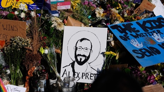 Did feds know Alex Pretti before fatal shooting? ICU nurse suffered ...