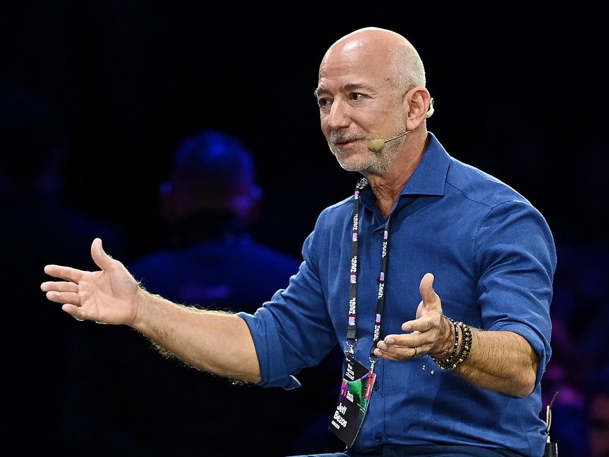 Από τα πιο ακριβά γιοτ του κόσμου; Ο Jeff Bezos πουλάει το γιοτ του ...
