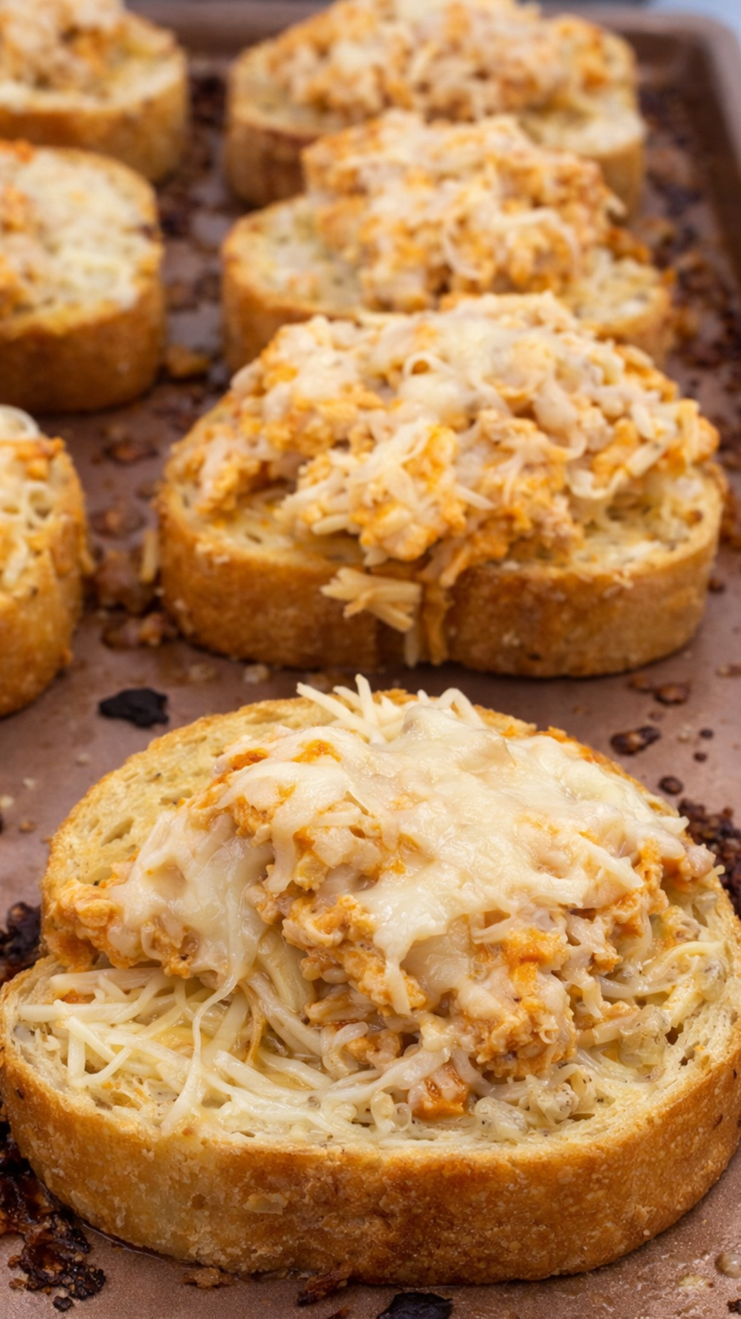 Buffalo chicken garlic toast that disappears fast