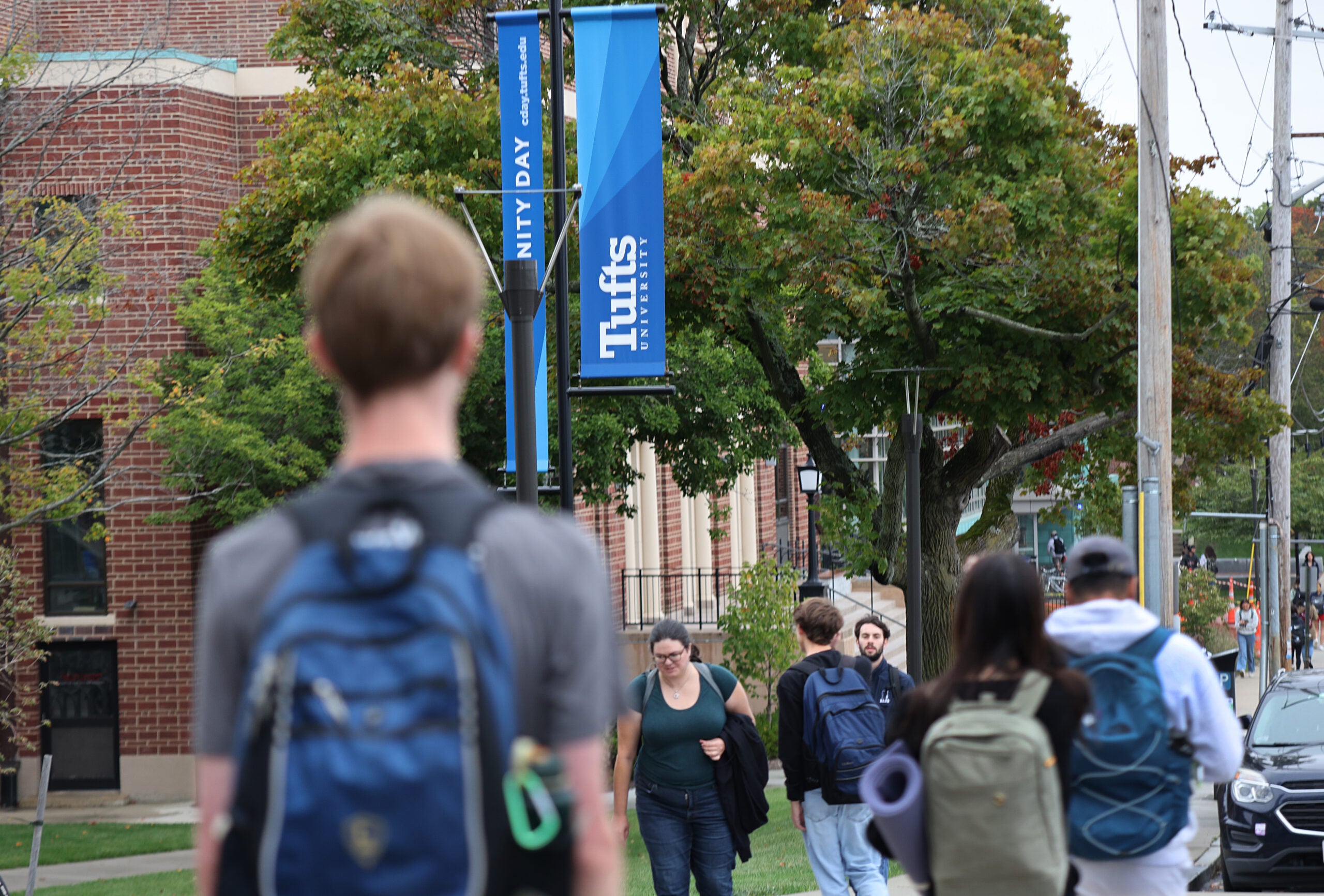 Tufts urges community to report sightings of immigration officials ...
