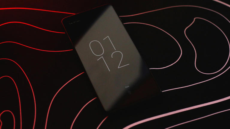 Always-on display on an Android phone