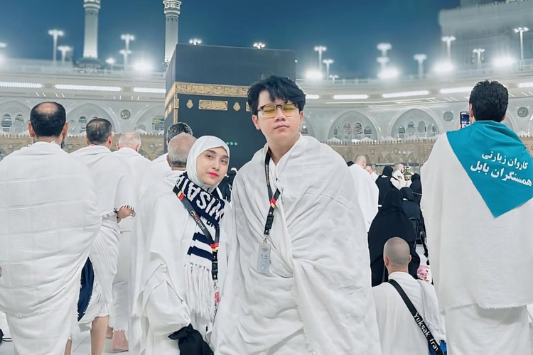 Tika Mega Lestari, istri Pesulap Merah