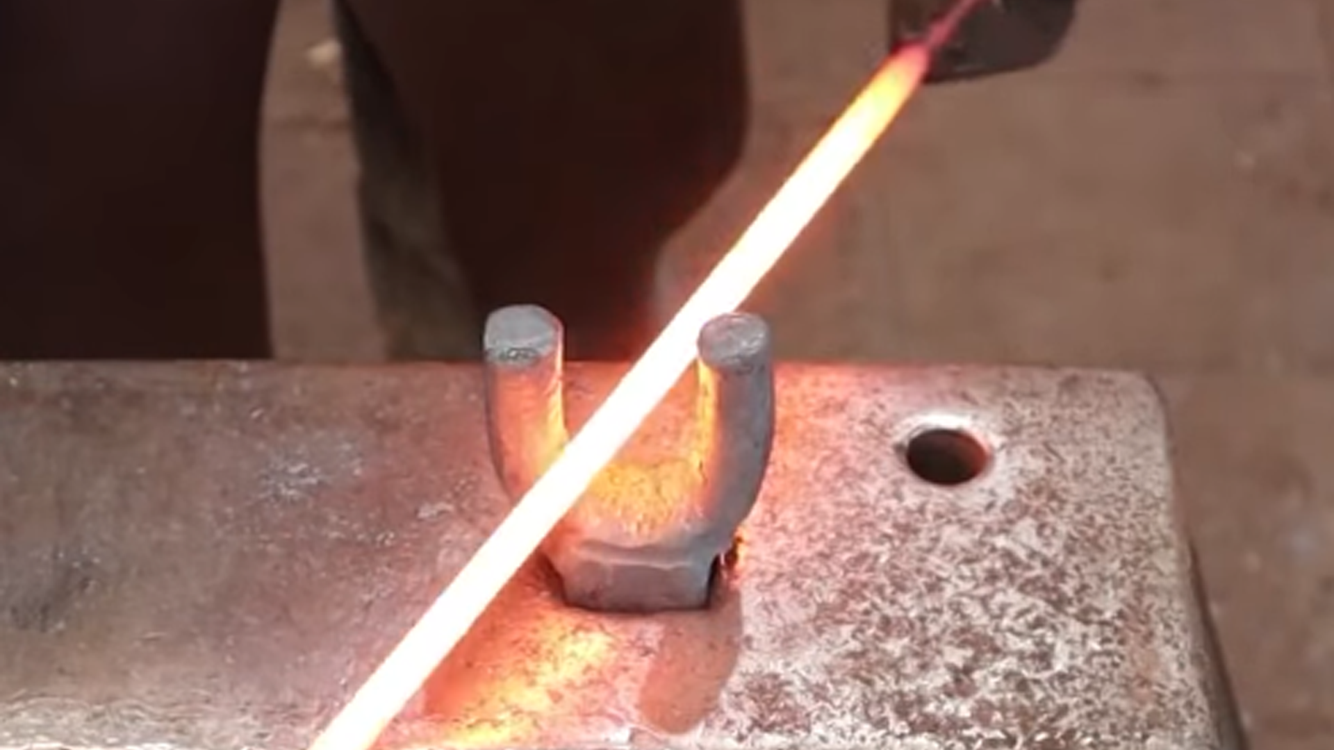 Hook of the week: Forged square knot
