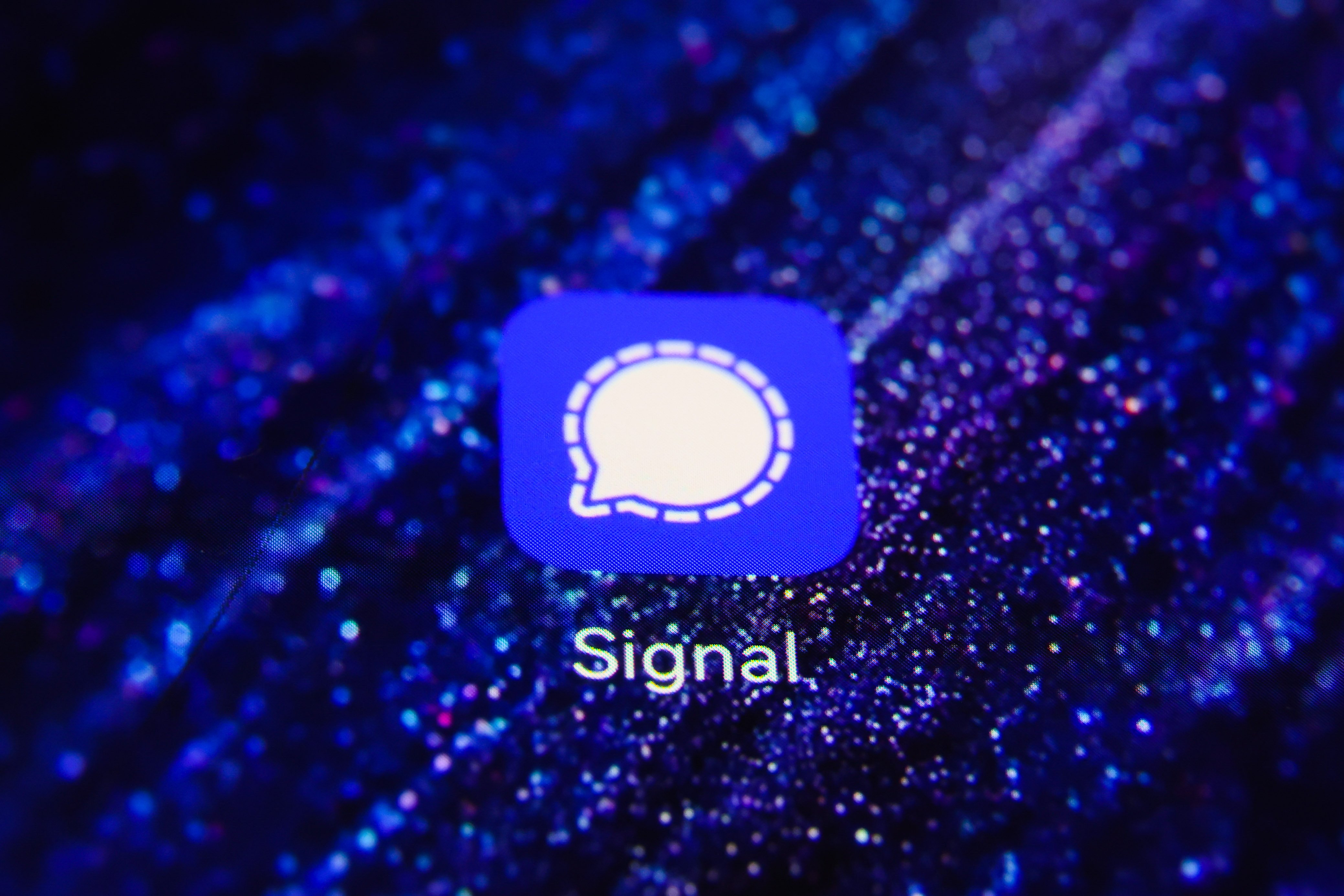 People are joking about Signal alternatives amid FBI investigation