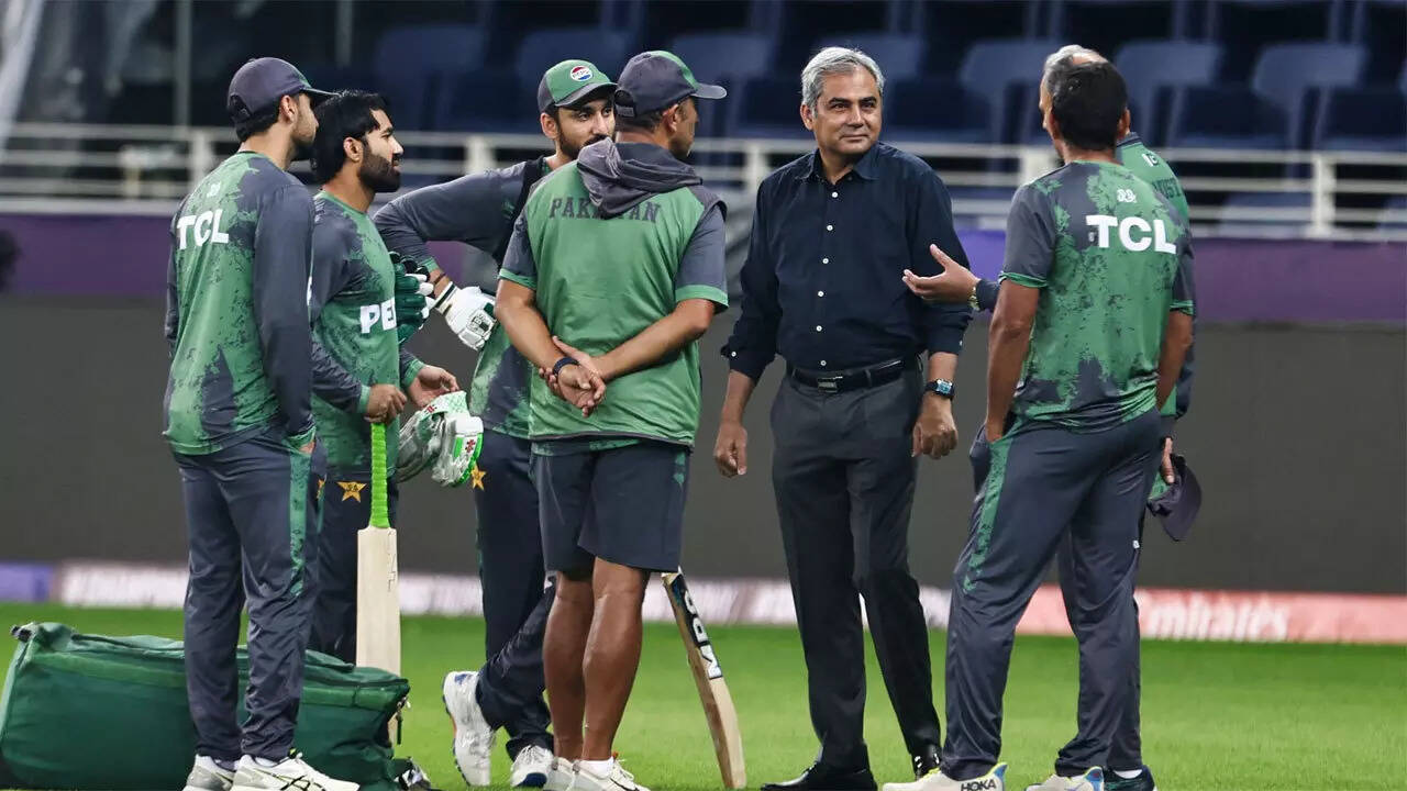 'Hey Pakistan, don't come, you'll be thrashed': India World Cup-winner ...