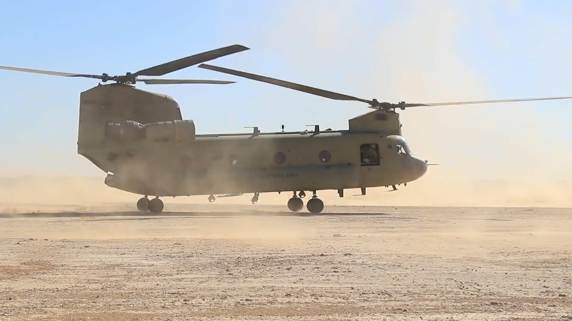 High-risk mission: Tactical extraction with the powerful CH‑47 Chinook