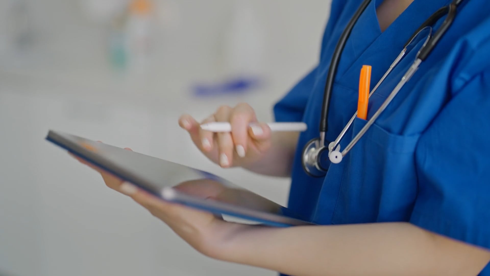 Why healthcare and skilled trades are winning the salary race