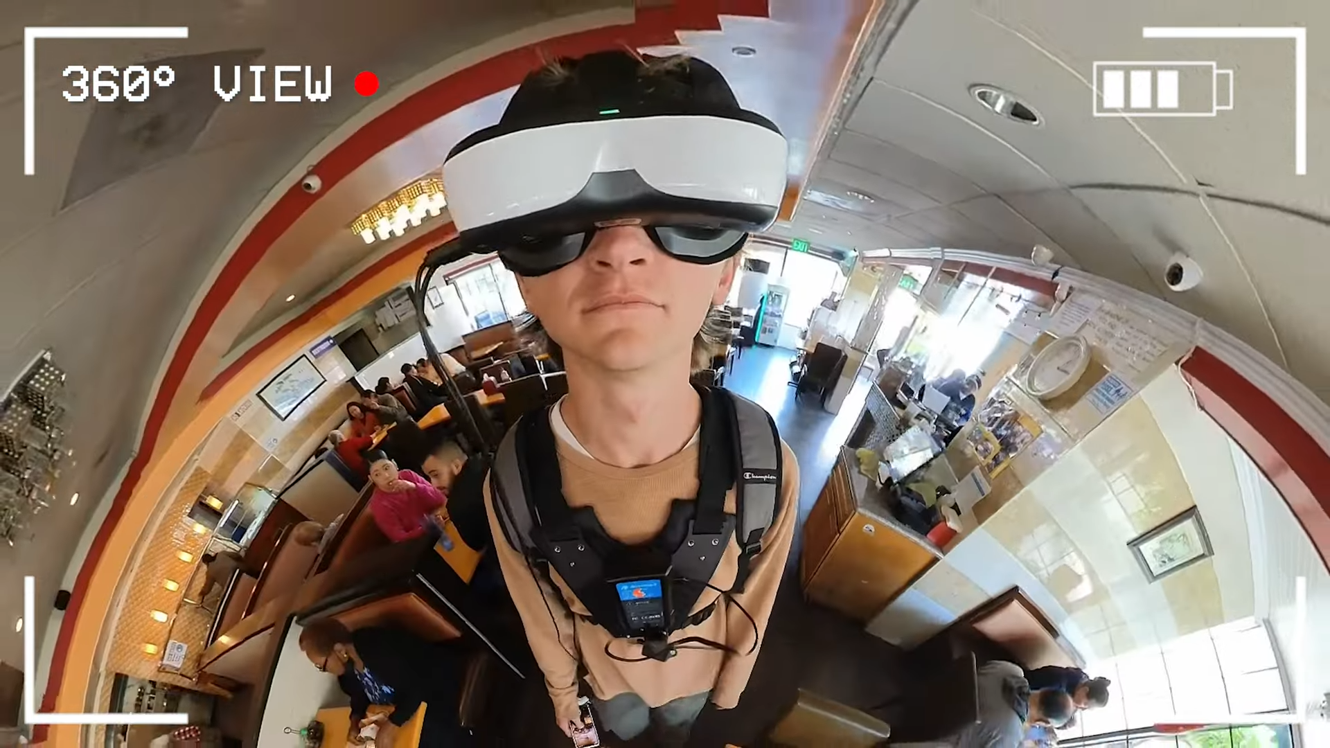 Man tries 360° vision for a day - and almost loses his mind
