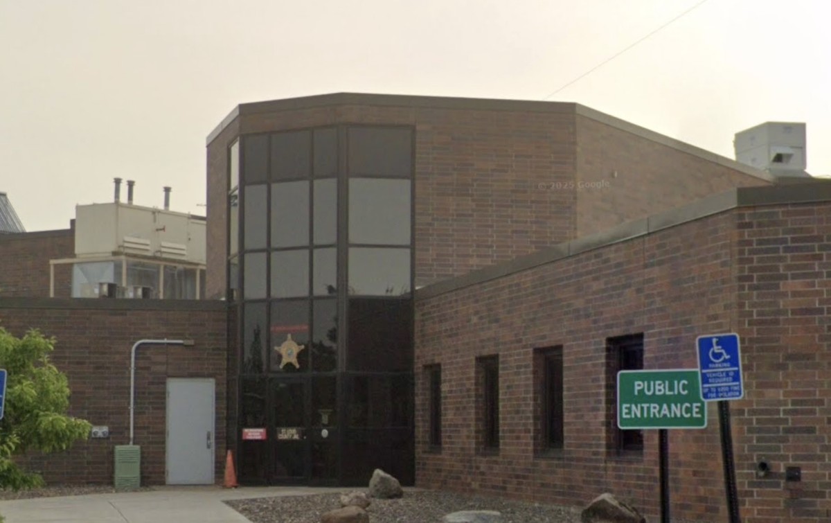 Man, 35, dies after being found unresponsive in Duluth jail cell