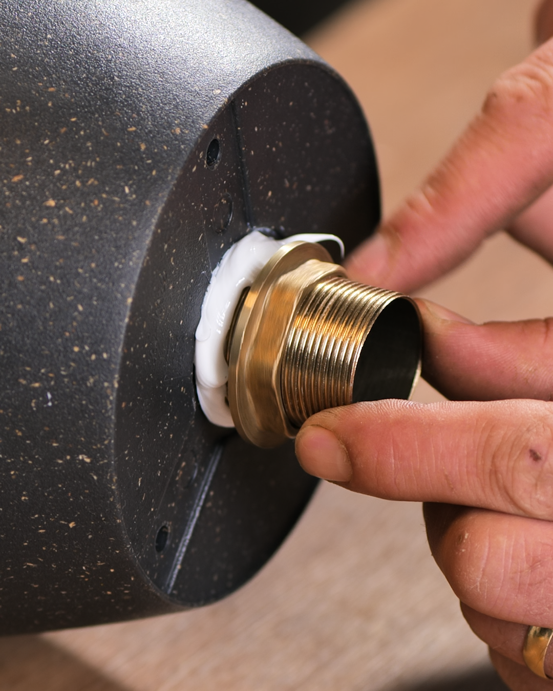 Brass fitting hack plumbers won't tell you🔧