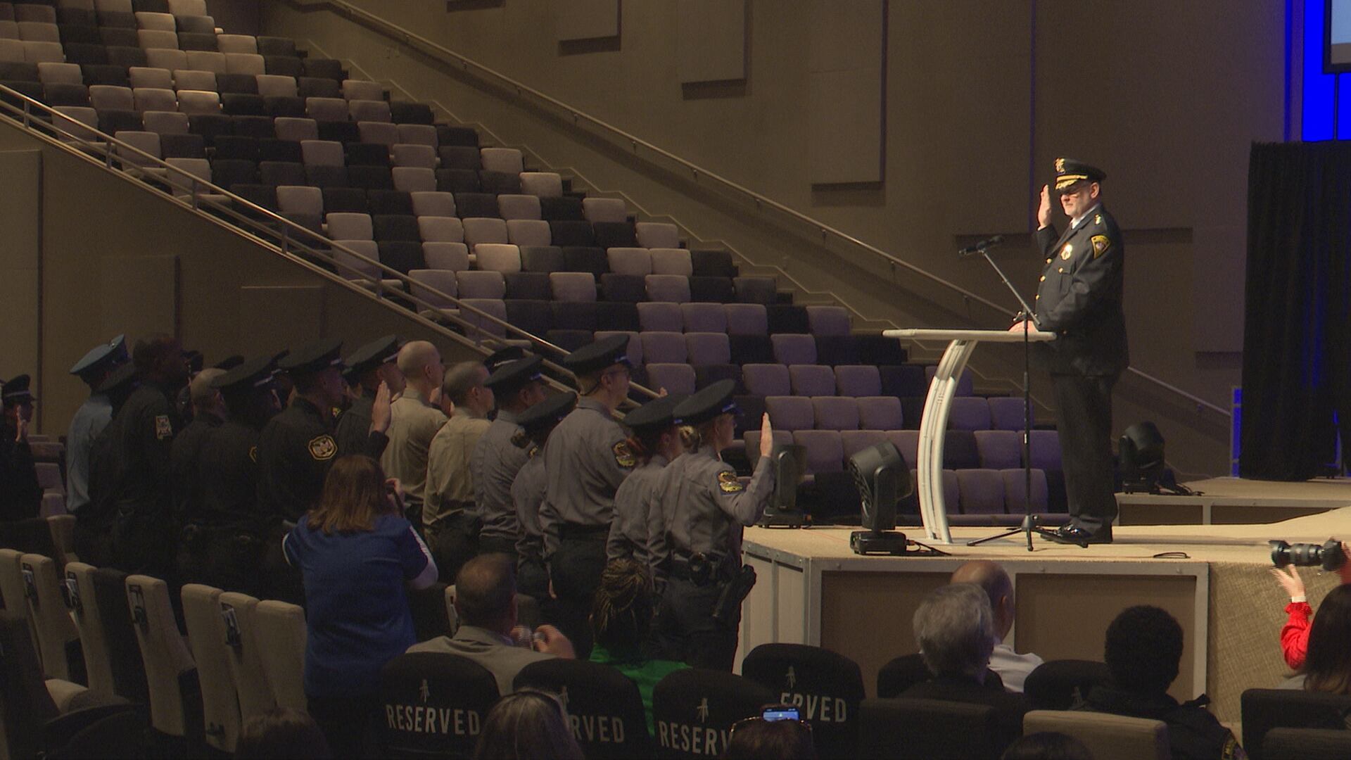 Mobile Police Department swears in nearly 20 new officers after 14-week ...