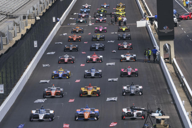 Trump signs order for first-ever IndyCar street race in Washington, DC