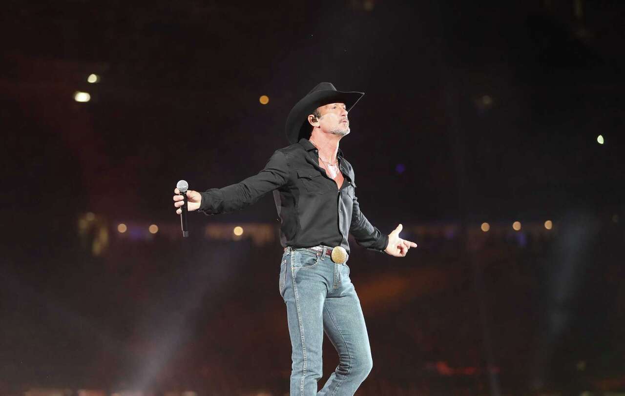 Tim McGraw S Pawn Shop Guitar Tour Has Stops In These Texas Cities In