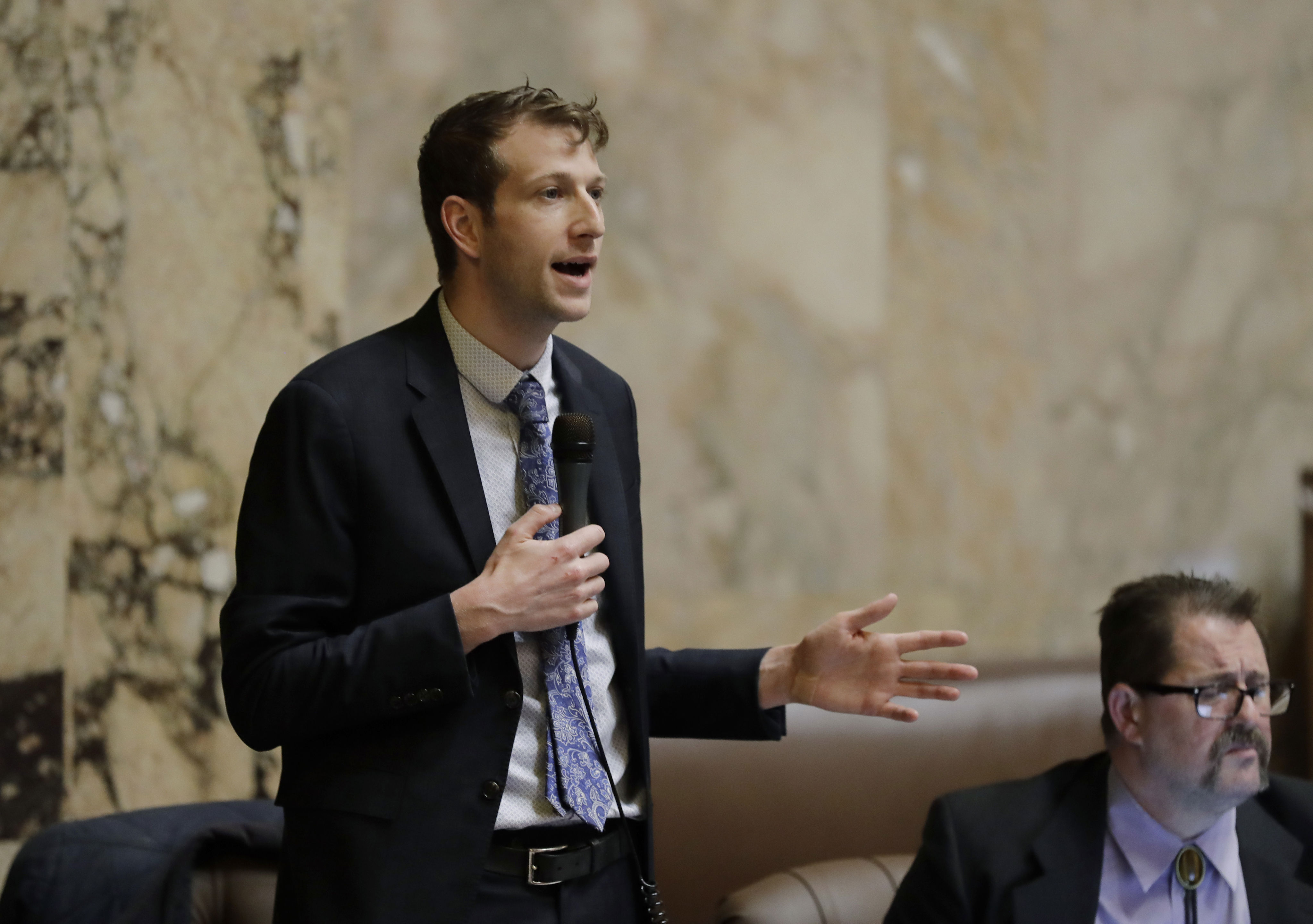 Washington state lawmakers pass 'millionaire's tax'