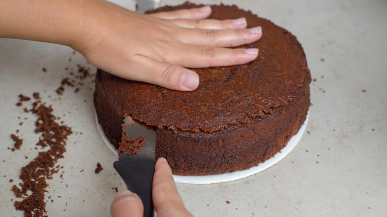 10 cake decorating tips every beginner should know, according to a ...