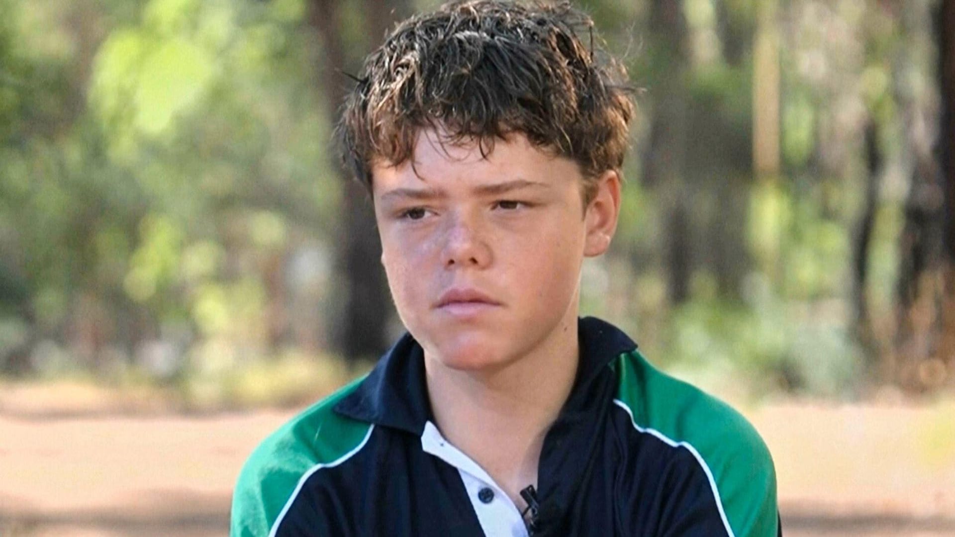 Sobre-humano: Austin Applebee, 14 anos, nadou quatro quilómetros e ...
