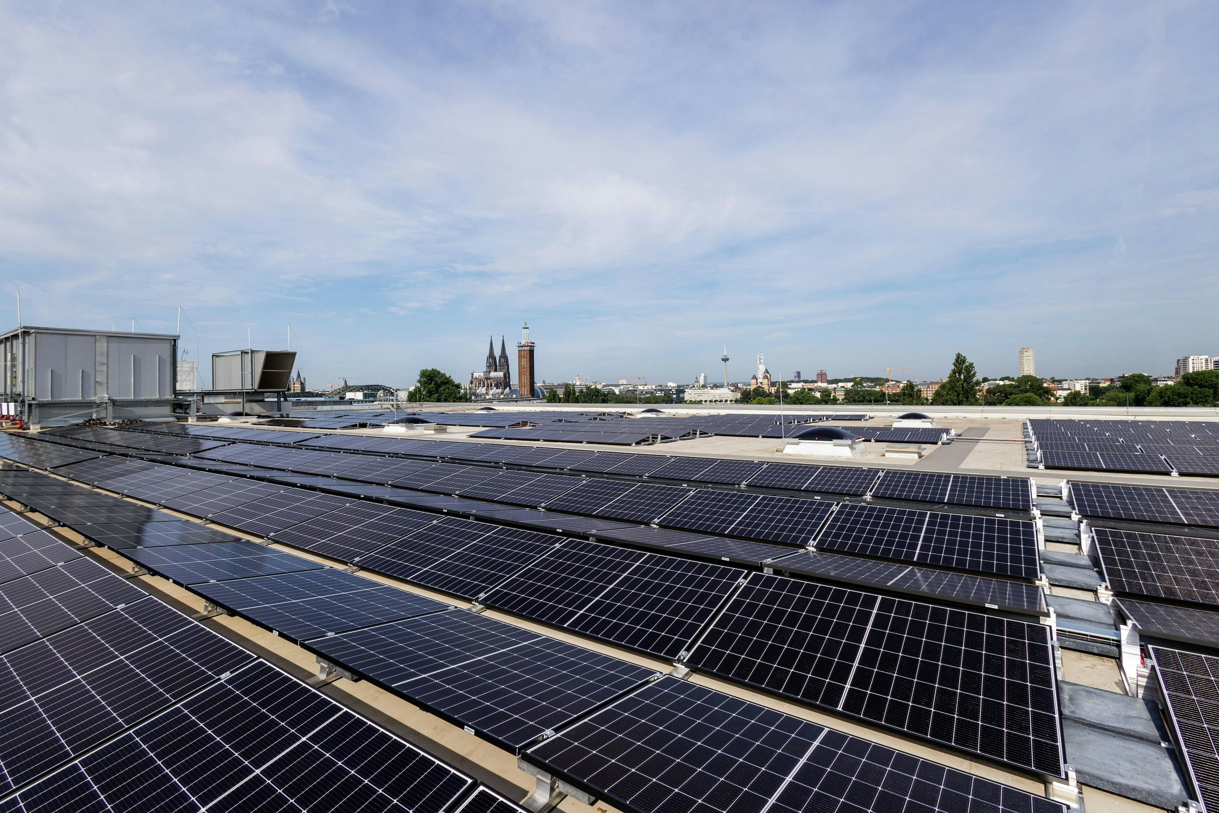 Erneuerbare Energien: 30 Prozent weniger Dachanlagen – Solarausbau in ...