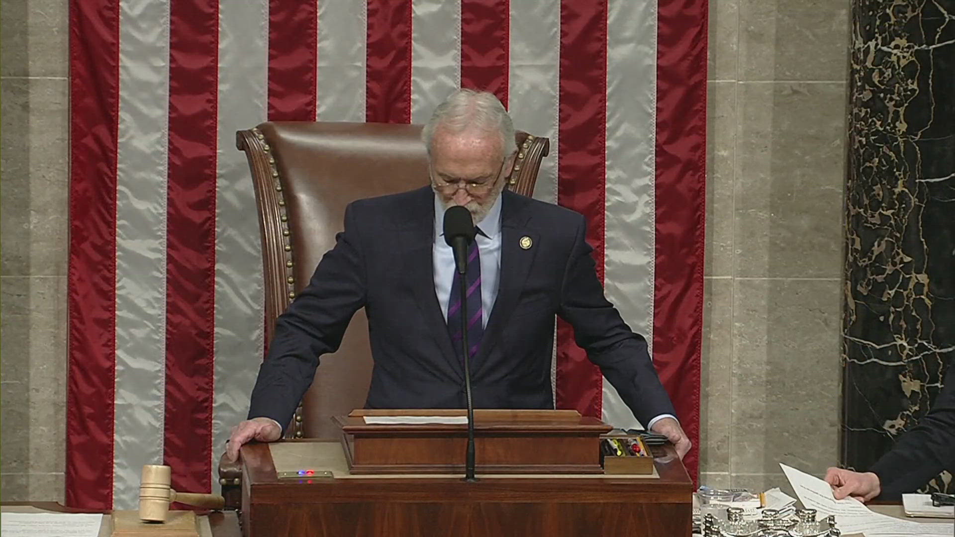 House passes bill to end government shutdown