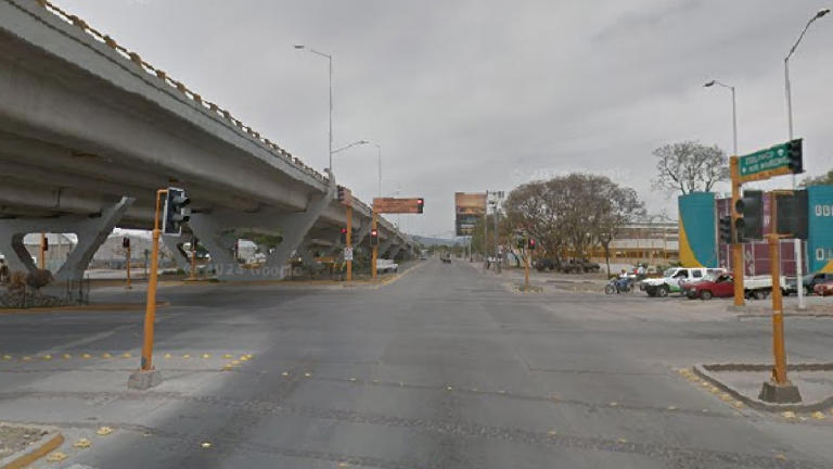 Tragedia en el bulevar Morelos: pipa atropella y mata a adulto mayor en ...