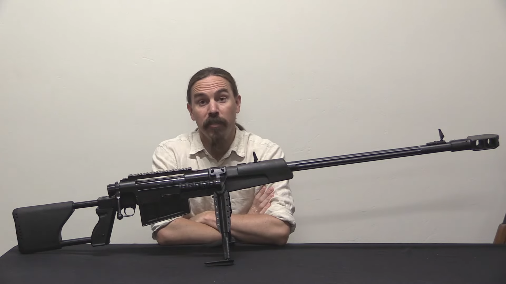 Serbian black arrow rifle that stops vehicles and infrastructure