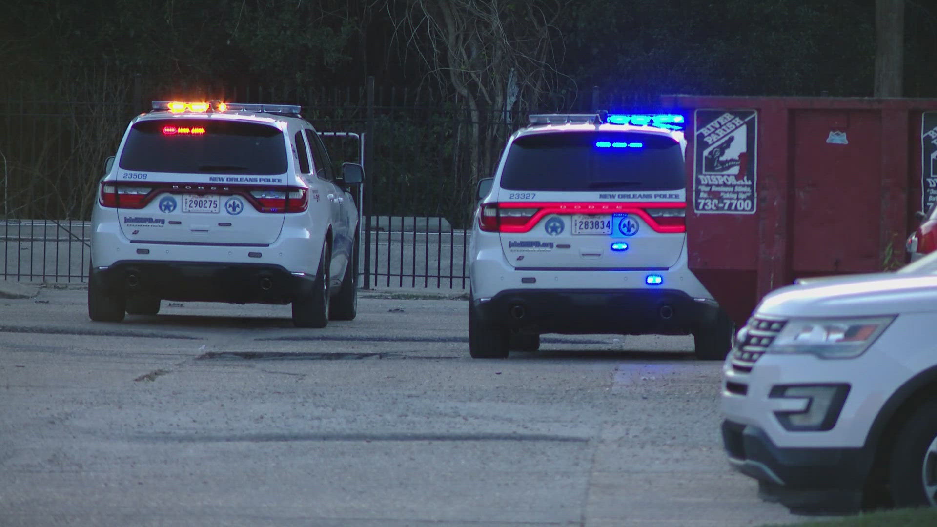 Search for suspect in Algiers shooting that injured two people ...