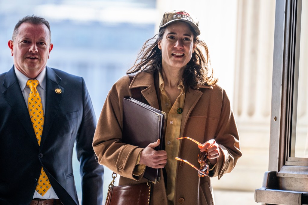 21 Democrats just voted to fund ICE temporarily: Full list of names<br>