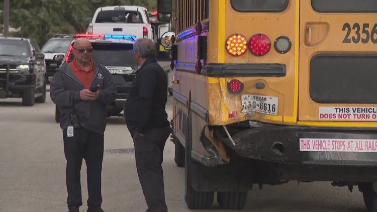 Round Rock ISD bus involved in crash near Lakeline Mall