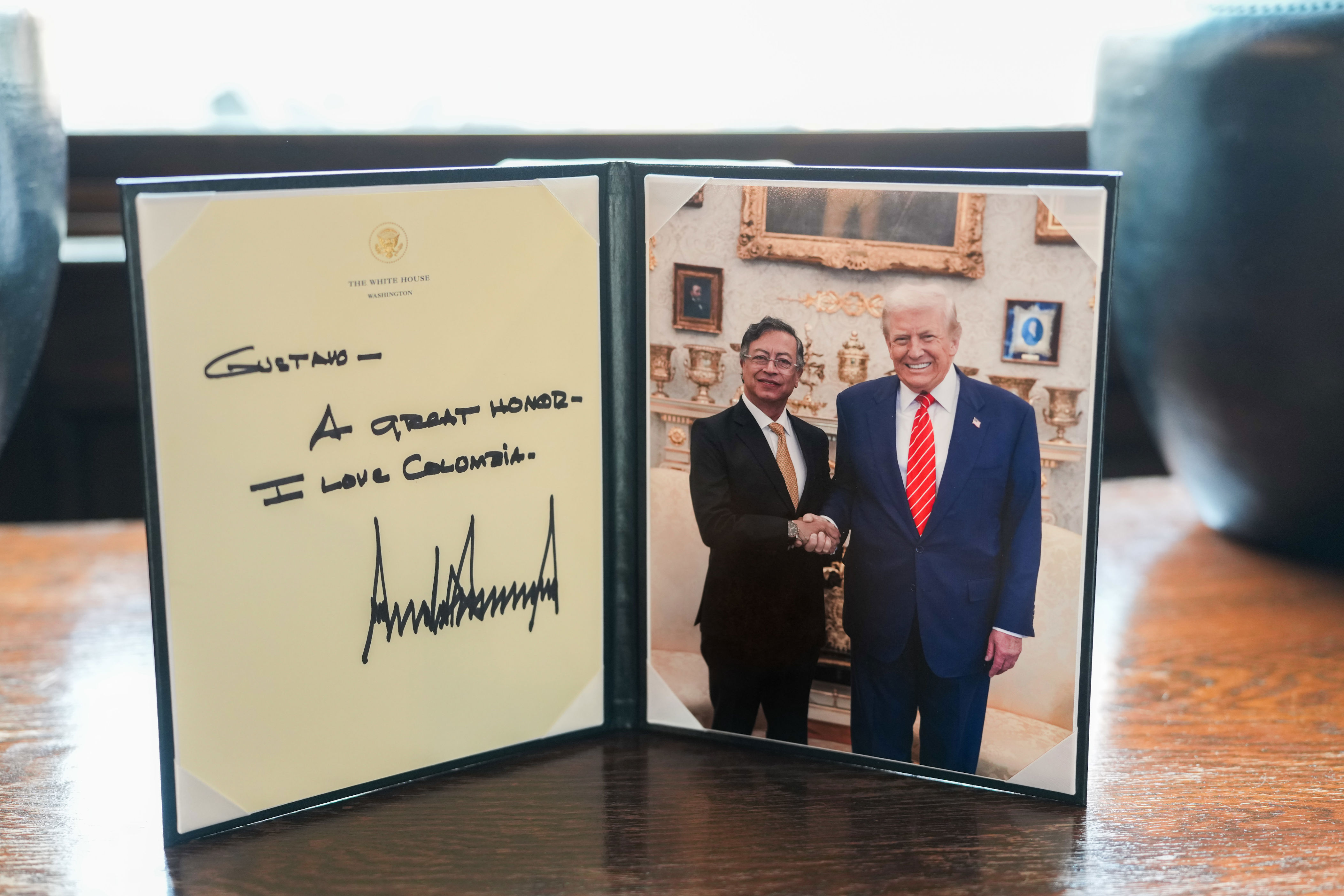 Colombian president Gustavo Petro posts handwritten note from Donald Trump