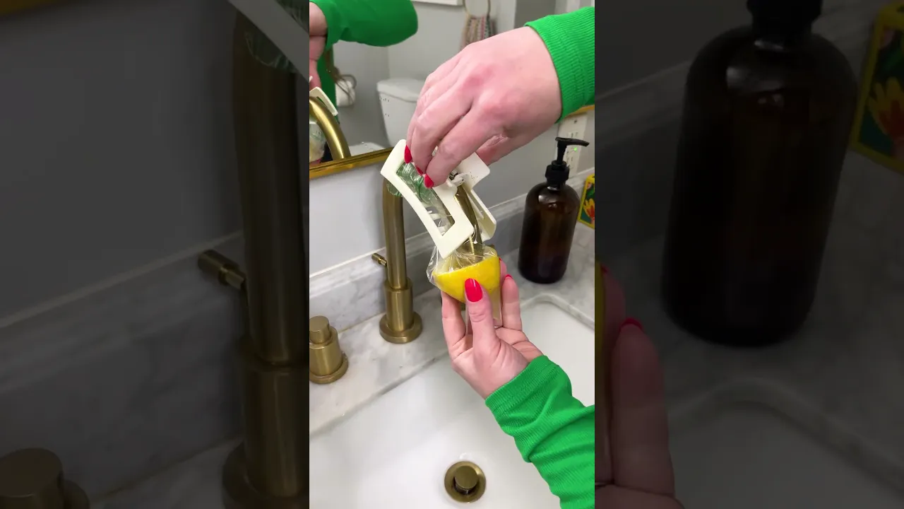Easy cleaning tip! 🍋 #lemon #faucet #springcleaning #bathroom #cleaning