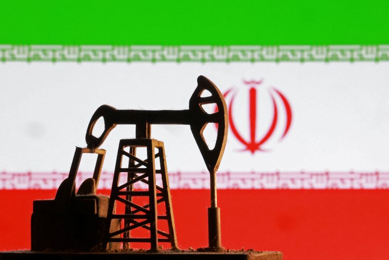 Oil prices climb 3% on report US officials reject Iran