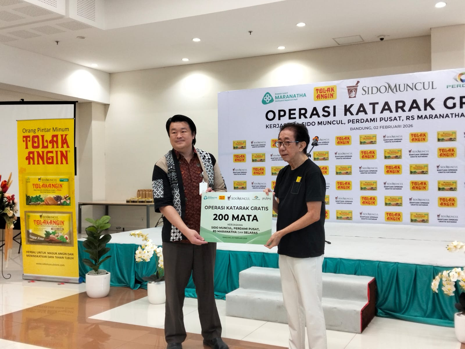 AA1VC4sk Sido Muncul Berikan Kebahagiaan dengan Operasi Katarak Gratis di RS Maranatha Bandung