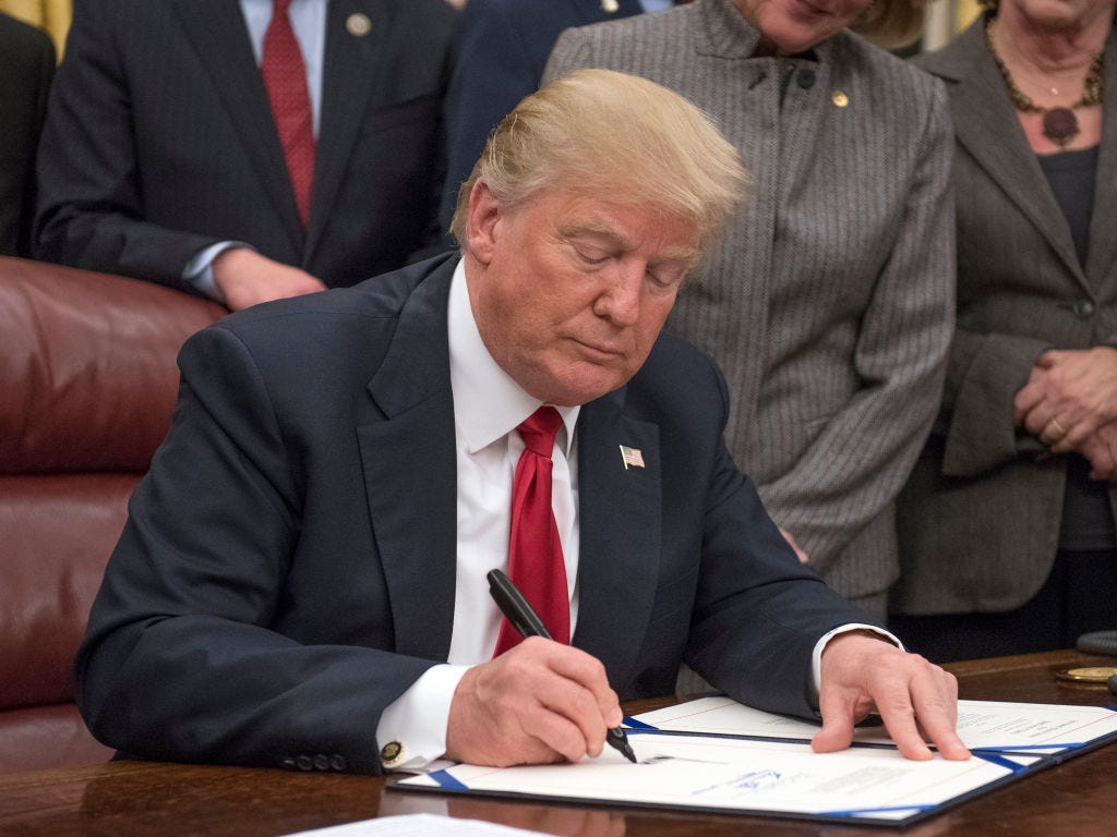 Trump signs last-minute US–Africa trade preference extension to ...