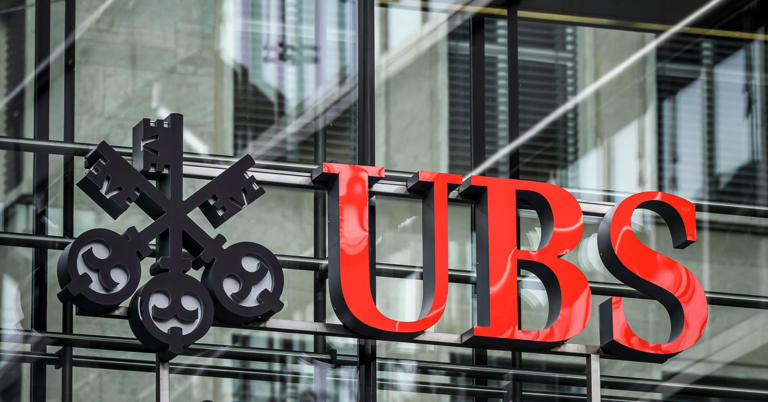 UBS supera las expectativas con un beneficio de 1.200 millones de dólares en el cuarto trimestre y planea una recompra de acciones de 3.000 millones de dólares