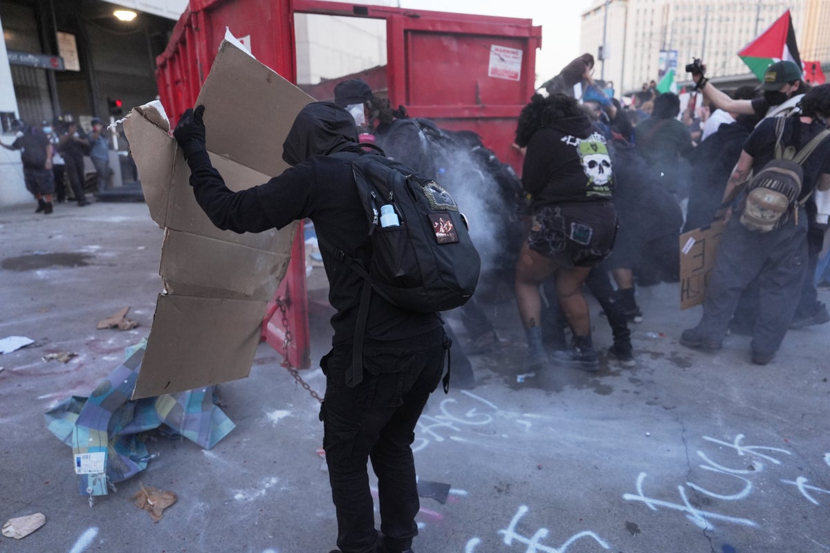 La expansión de centros de detención de migrantes en EEUU enfrenta ...