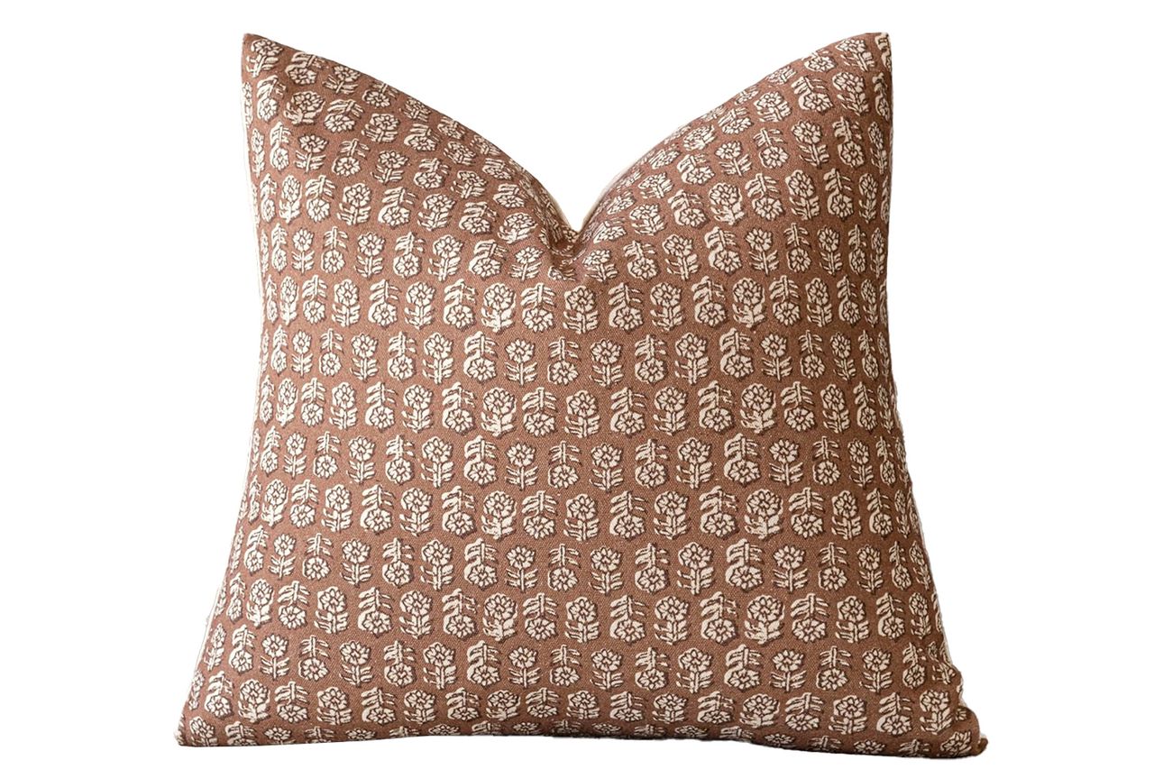 Foindtower Set of 2 Decorative Vintage Floral Print Throw Pillow Covers