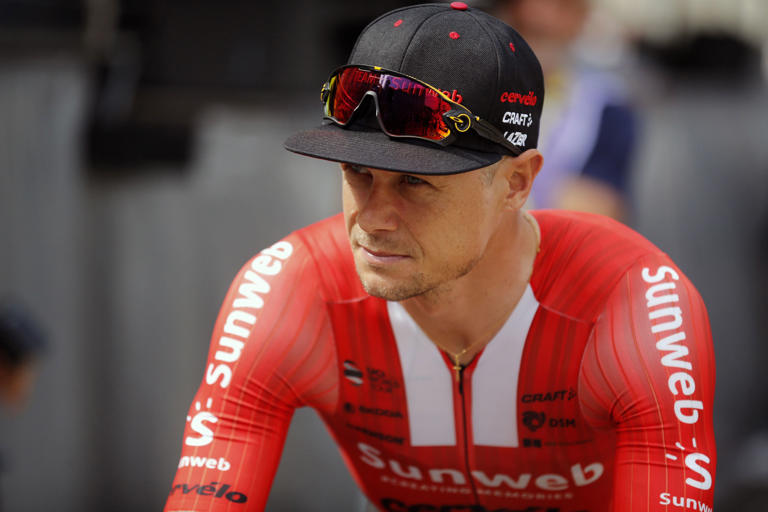 Nicolas Roche met geweld overvallen op straat in Barcelona: 'Mijn ...